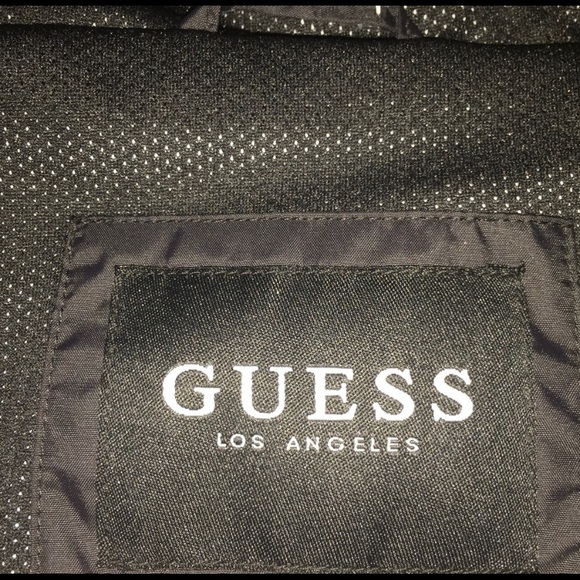 Guess jet black windbreaker - Picture 6 of 8